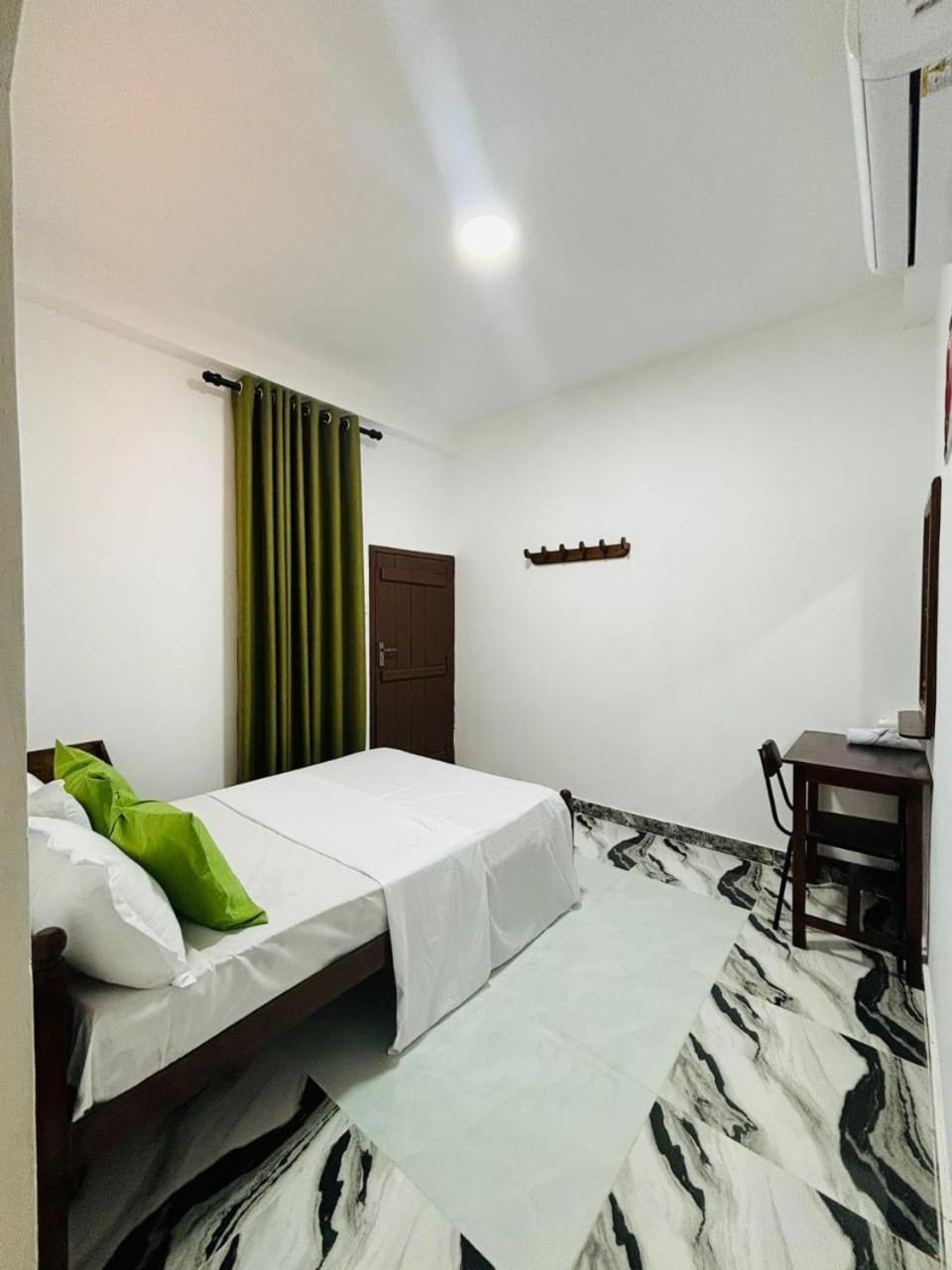 Jaya Villa - Near Airport Negombo Eksteriør billede