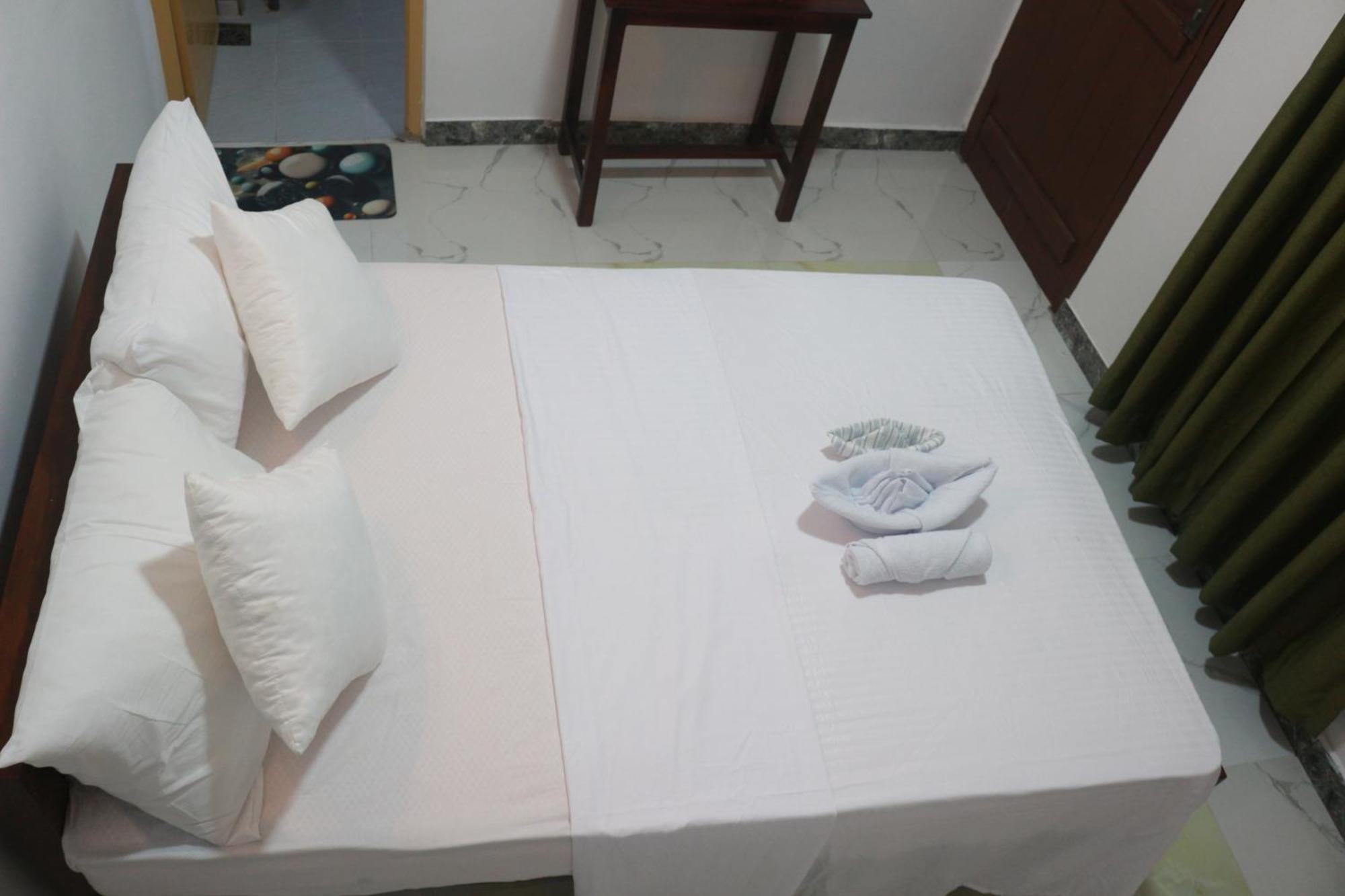 Jaya Villa - Near Airport Negombo Eksteriør billede